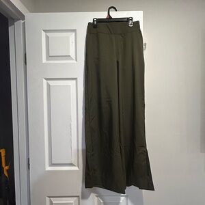 Old Navy Women's StretchTech Boot Cut Pants - Olive